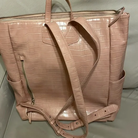 Like new freshly picked diaper bag - Picture 3 of 3